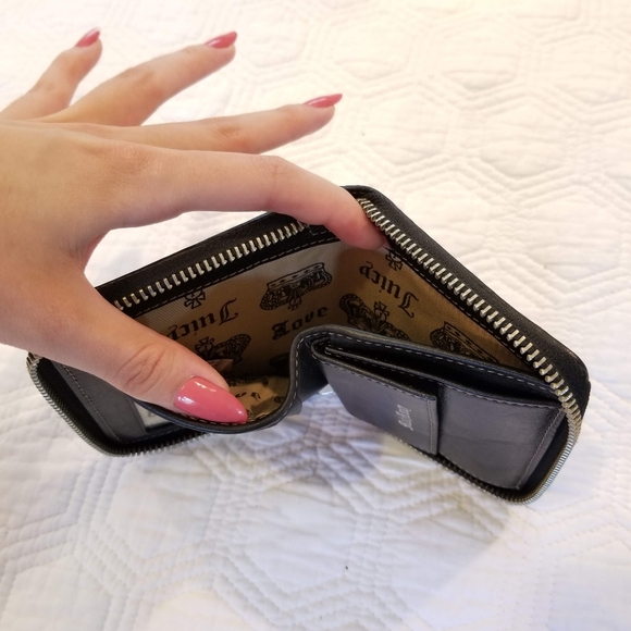 Y2K Juicy Couture black velvet Daydreamer wallet - Picture 4 of 4